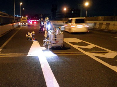 矢印路面標示設置工事