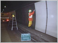 トンネル内装板の点検・補修2