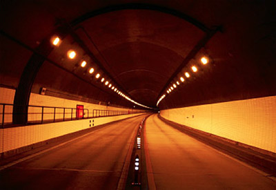 トンネル照明設備工事