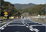 （4）V字型路面標示