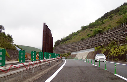 由布岳PA付近 切土のり面土砂崩落箇所 復旧状況