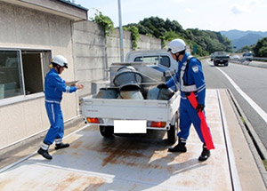 積荷の立て直し