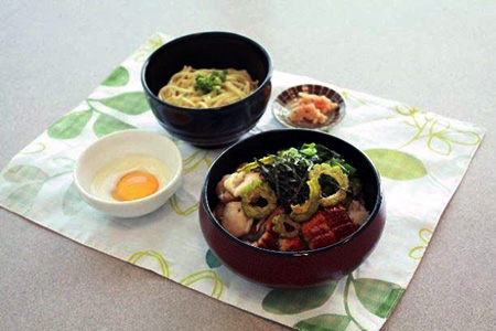 うな・チキ・ねば丼