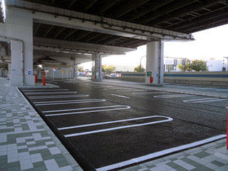 駐車場全景