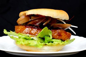 めちゃうま赤松角煮バーガー（480円（税込））