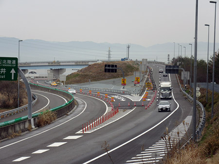 Bランプ・Dランプ合流点付近