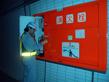 トンネル非常用設備点検