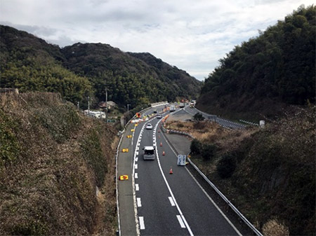 対面通行規制状況