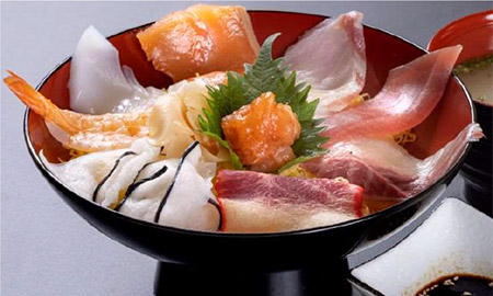海饗海鮮丼 1,500円(税込)