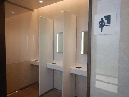 女子トイレパウダーコーナー