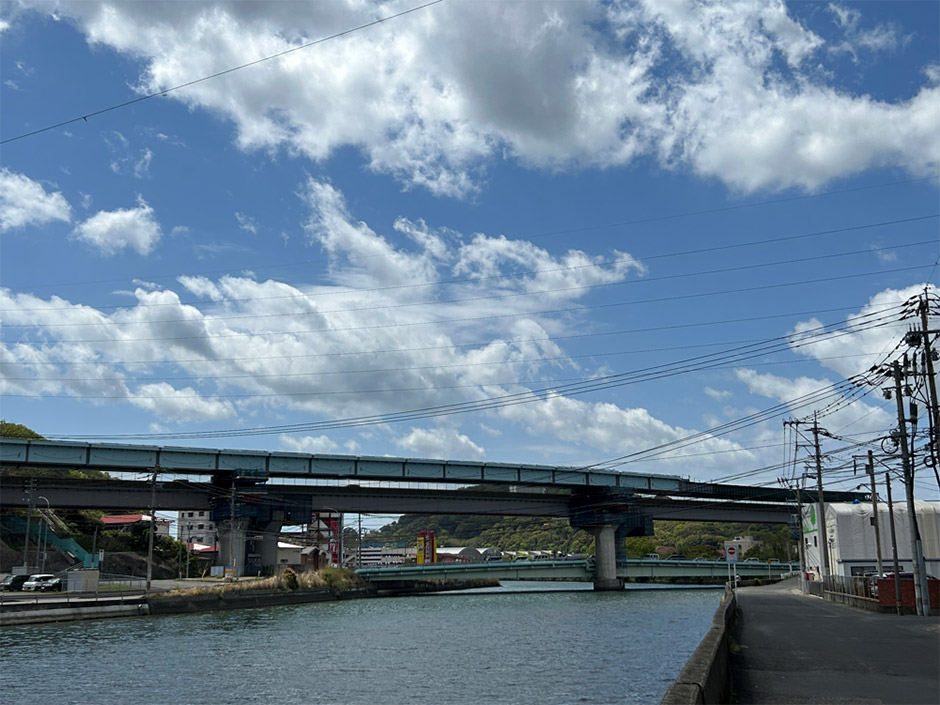 送出し工法による架設イメージ