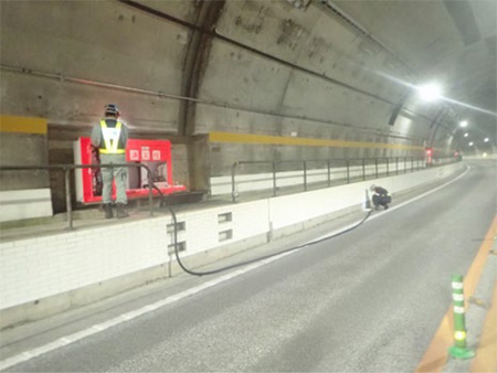 トンネル非常用設備点検
