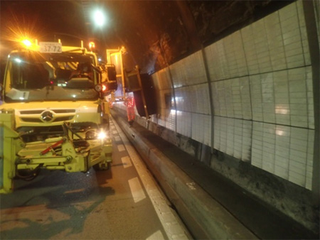 トンネル清掃状況