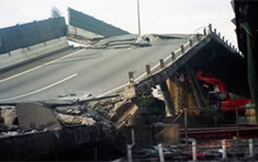 阪神淡路大震災で被災した橋梁