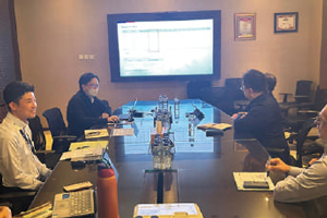 MUN社での打合せの様子