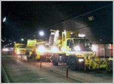 トンネル側壁清掃