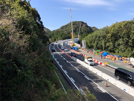 対面通行規制の状況