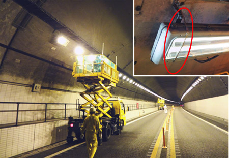 トンネル照明落下防止対策