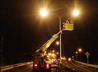 道路照明設備点検