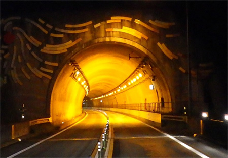 E74 浜田自動車道 千代田JCT～旭IC間 夜間通行止めは終了しました